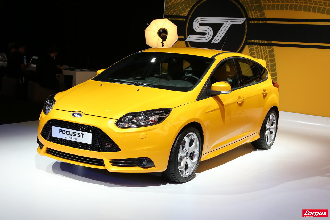 Ford Focus St Orange 2019 Ford Focus ST (EuroSpec; Color Orange