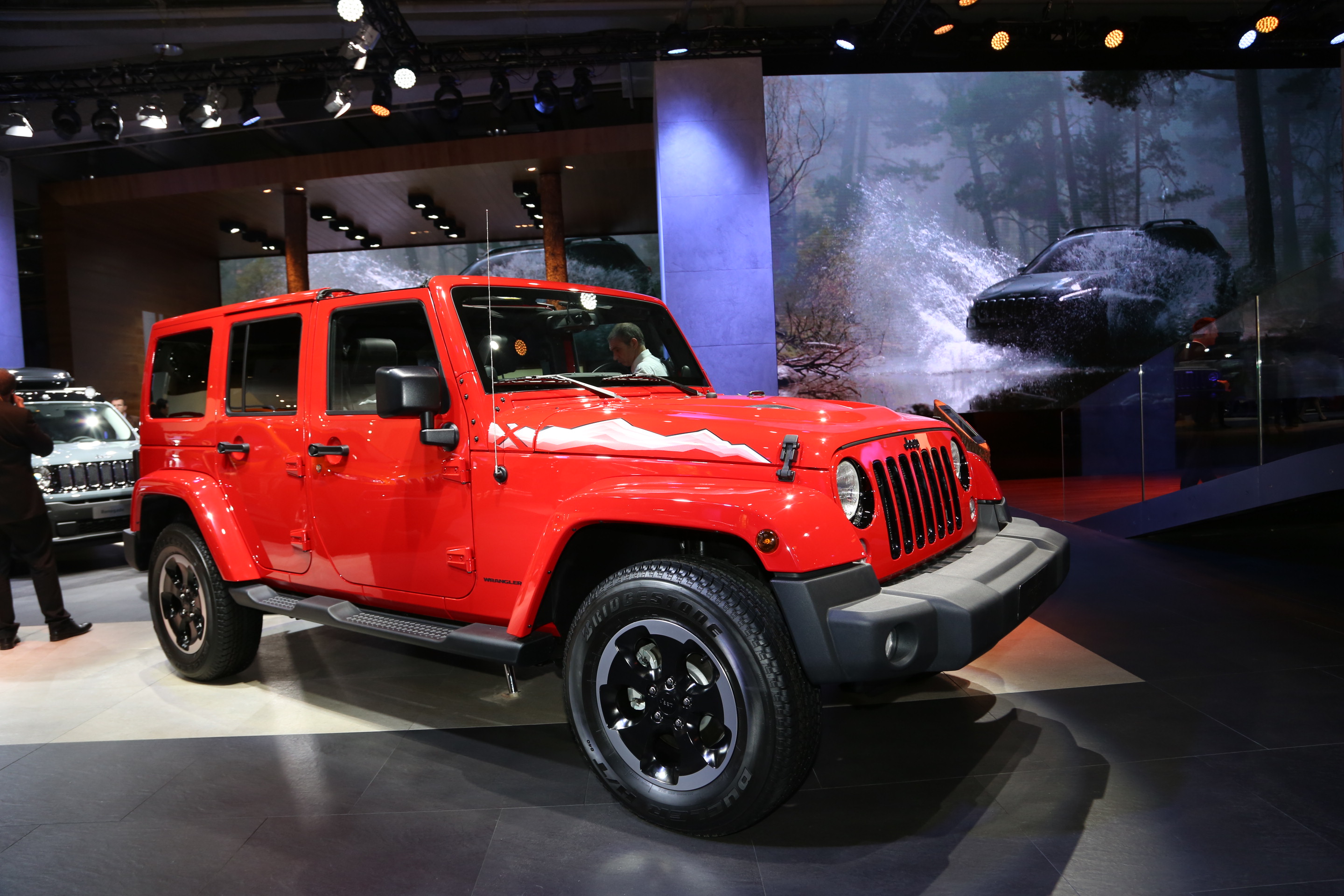 voiture télécommandée jeep