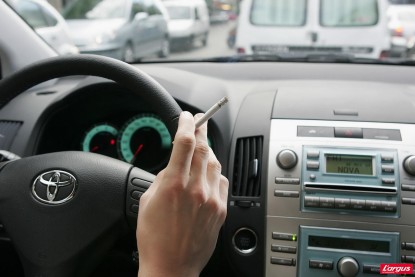 Interdiction De Fumer Au Volant Le Pays Basque Franchit Le Pas Droit Penal Routier Code De La Route Auto Evasion Forum Auto