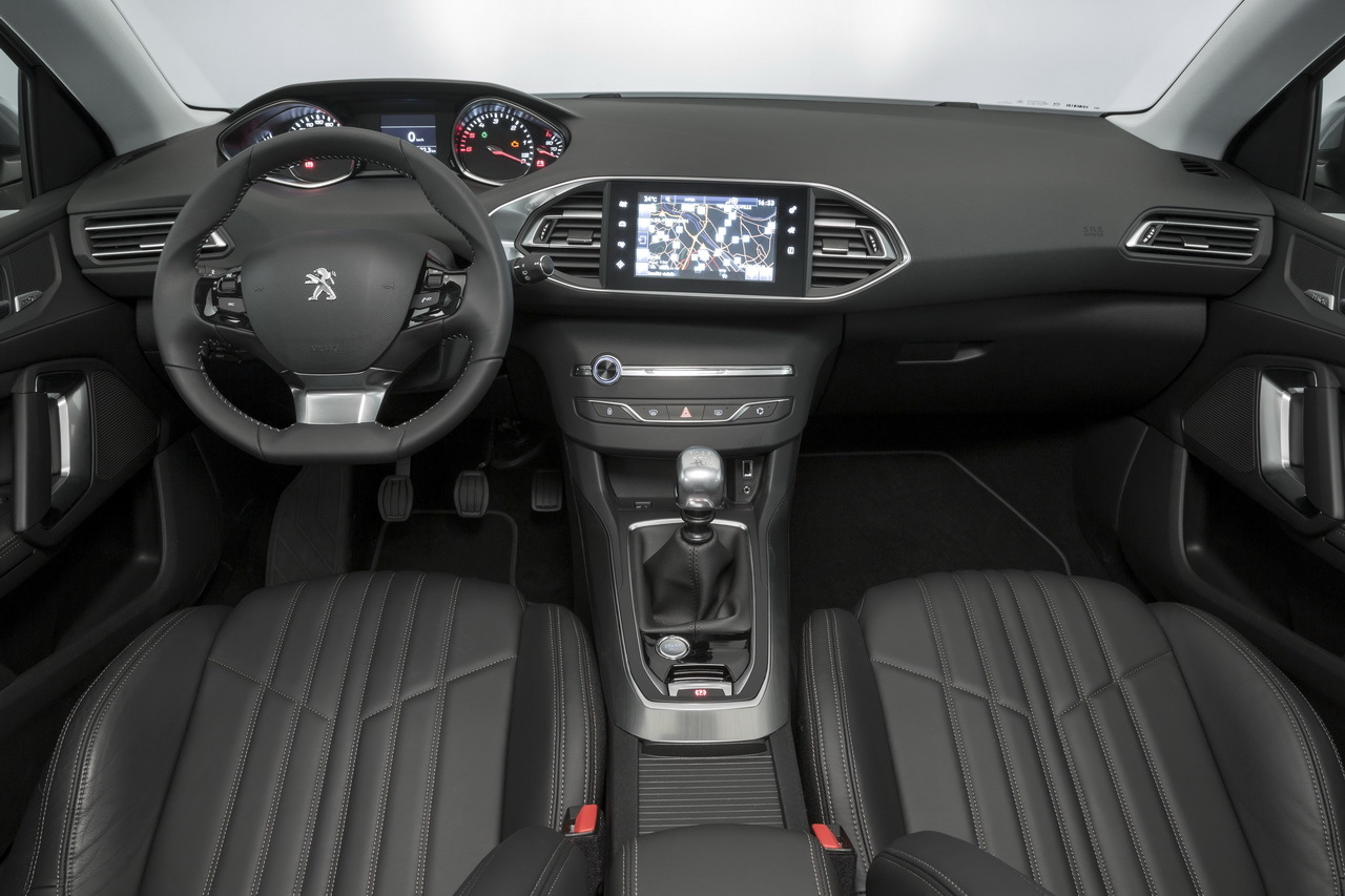 https://www.largus.fr/images/images/Peugeot-308-SW-2014_22.jpg?0.4107244166851143?0.7942115439410201