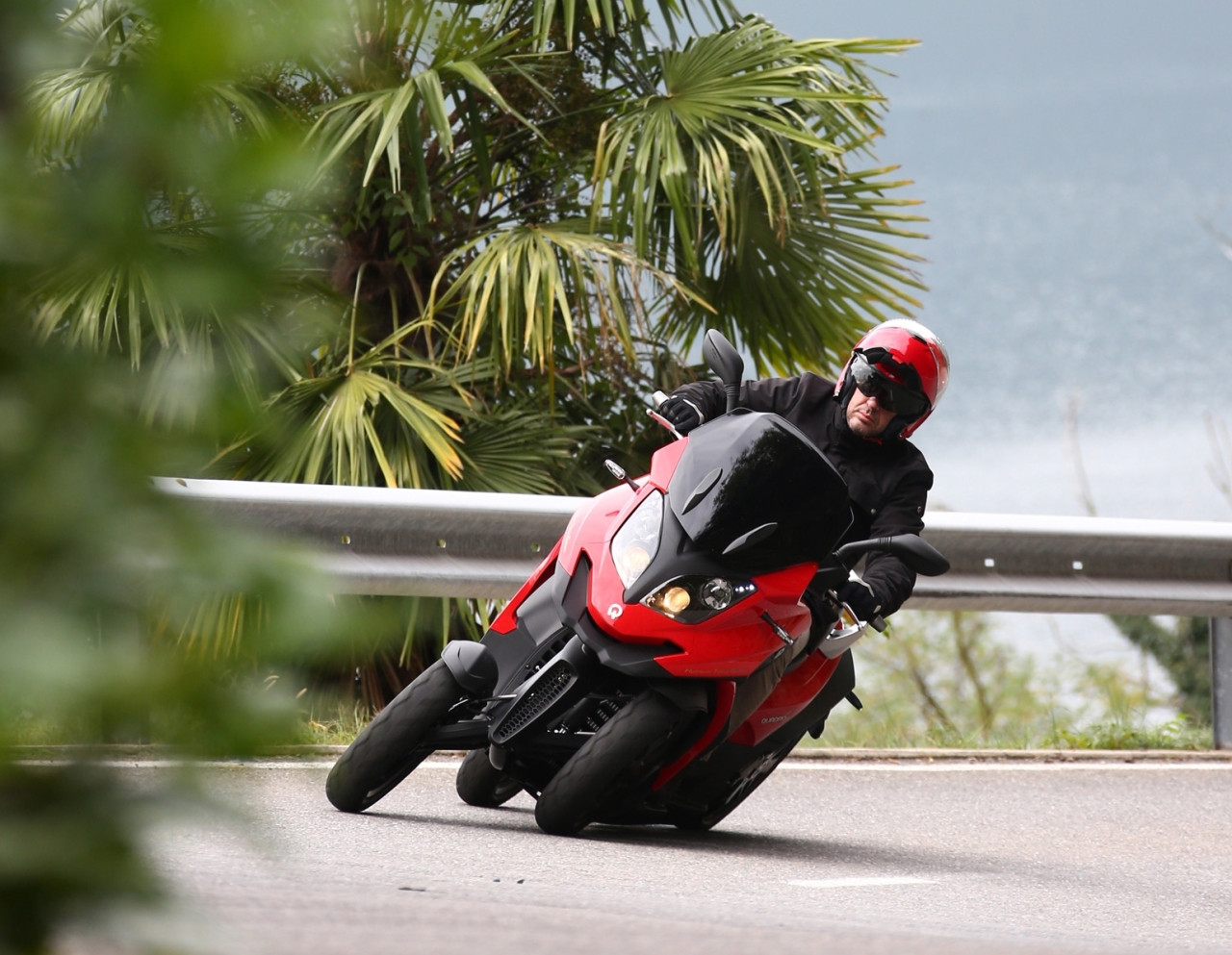 Quadro 4 Le 1er Scooter A Quatre Roues En Concession Debut 2015