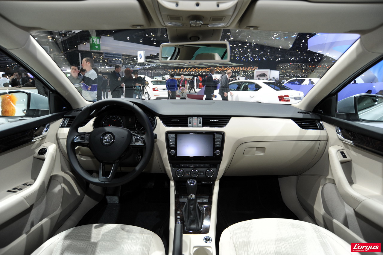 Skoda Octavia Break Un Break Vraiment Familial Pour Le Prix D
