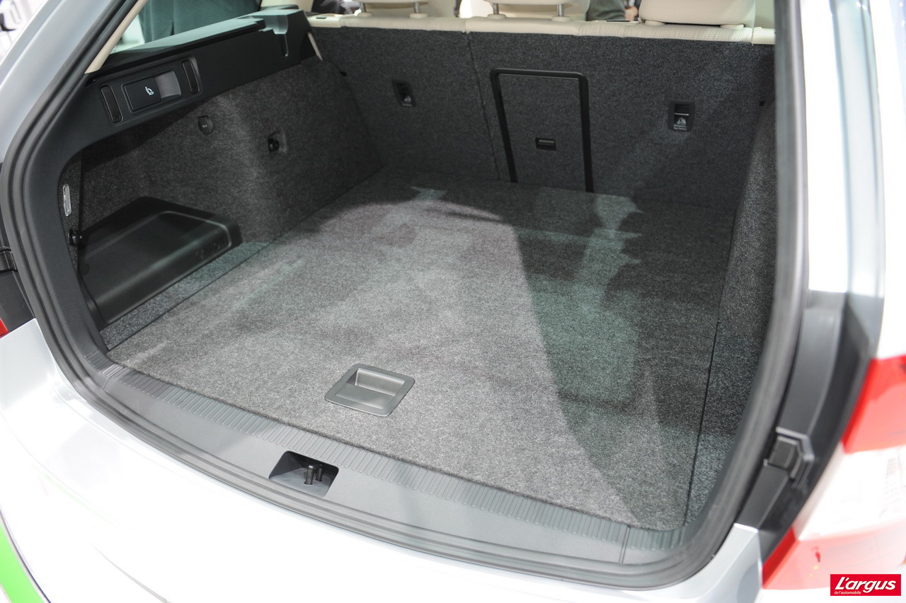 Barre De Separation Pour Bac De Coffre Octavia Octavia Combi