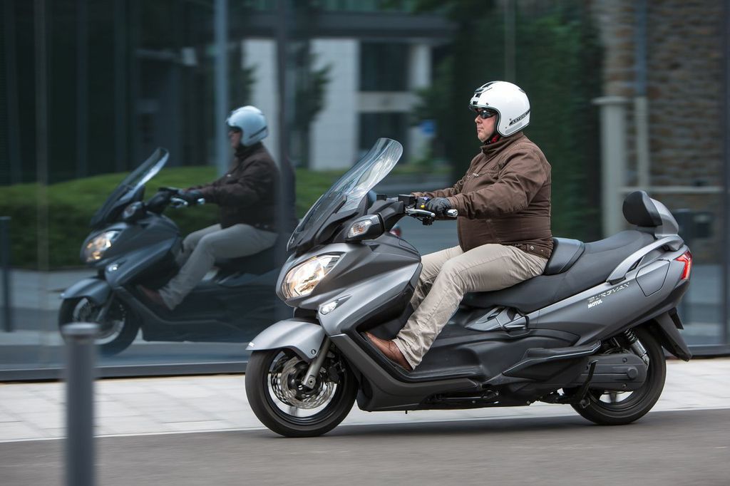 Photo 23 Essai du maxiscooter Suzuki Burgman 650