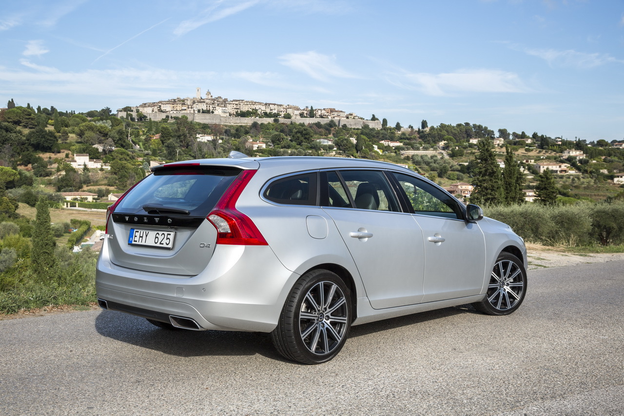 Fiabilite Moteur Volvo 5 Cylindres Diesel Essai de la nouvelle Volvo V60 D4 à quatre cylindres