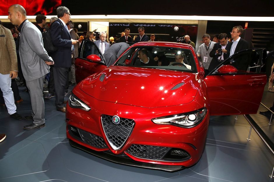 Alfa Romeo Giulia vs BMW M3 : les familiales premiums haussent le ton - Photo #5 - L'argus