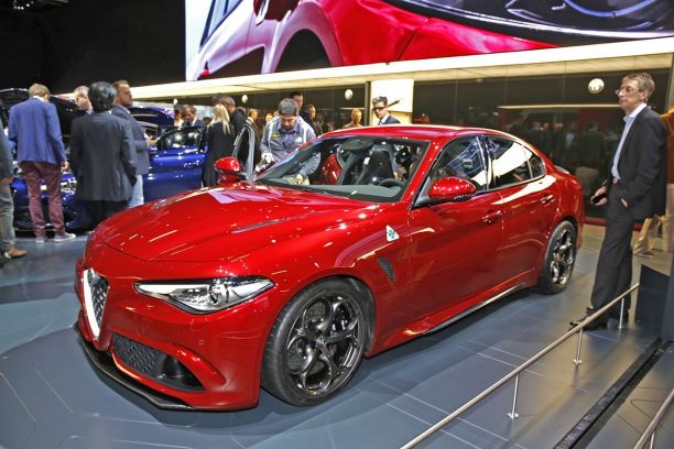 Prix Alfa Romeo Giulia Qv 15 Les Prix Et Les Photos D Interieur