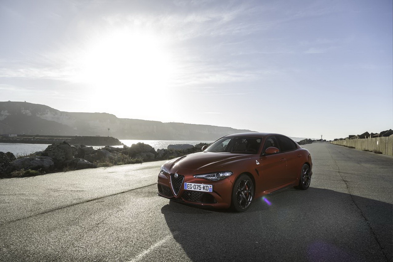 Essai Alfa Giulia Quadrifoglio le test au Nürburgring et sur autobahn