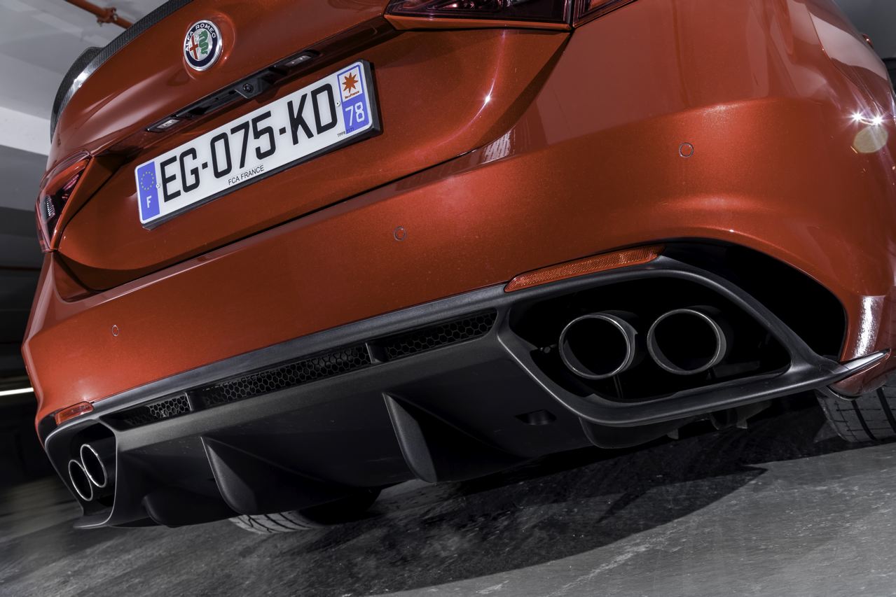 Essai Alfa Giulia Quadrifoglio le test au Nürburgring et sur autobahn