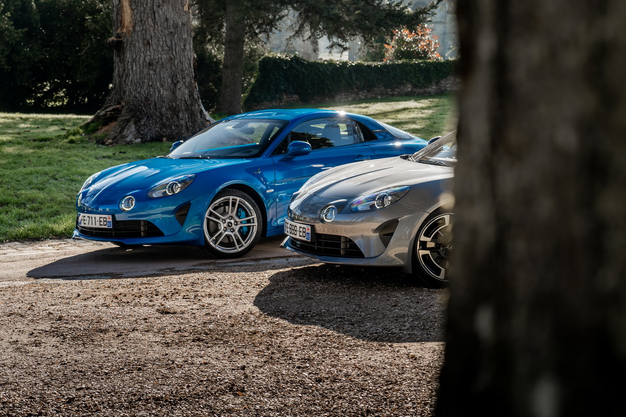 Alpine a110 pure vs s