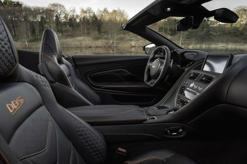 Aston Martin Dbs Superleggera Volante Le V12 Biturbo En