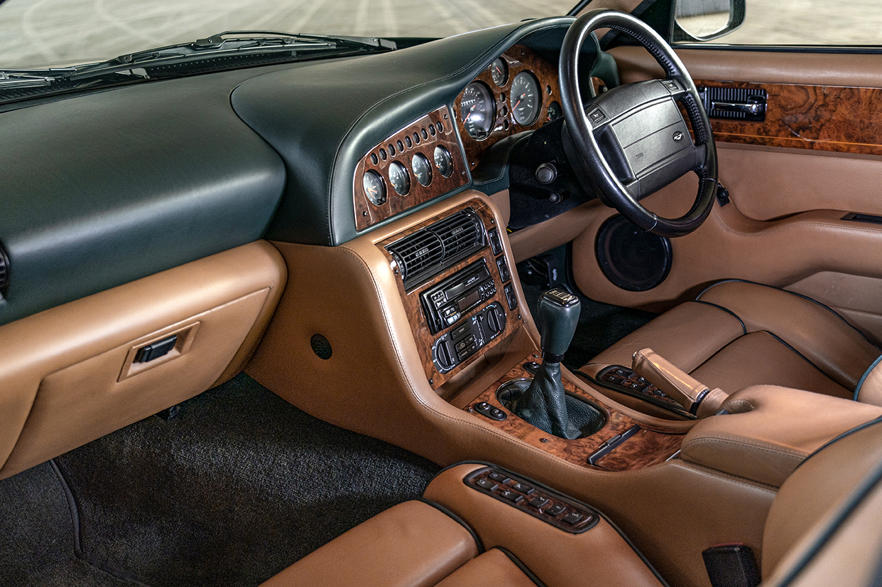 Aston Martin C 233 L 232 Bre 70 Ans De Vantage Photo 23 L Argus