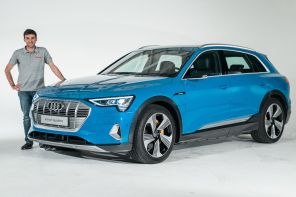 julien sarboraria devant l'audi e tron