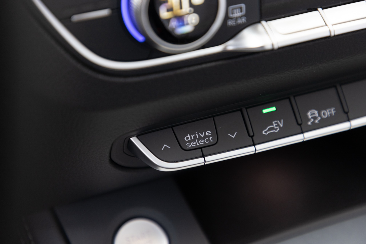 Photo 16 audi Q5 sportback 2021 drive select Essai Audi Q5