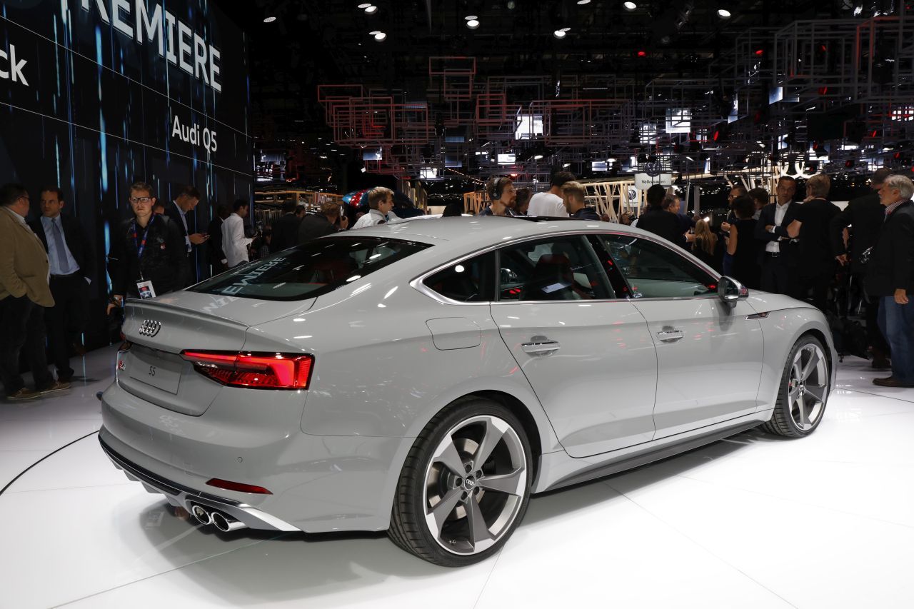 Les Premieres Mondiales Au Salon De L Automobile De Paris 2016