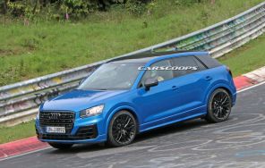 3/4 avant Audi SQ2 Nürburgring bleu