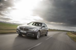 BMW Série 3 Gran Turismo 2016 Luxury gris roulant sur une route de campagne vue avant gauche