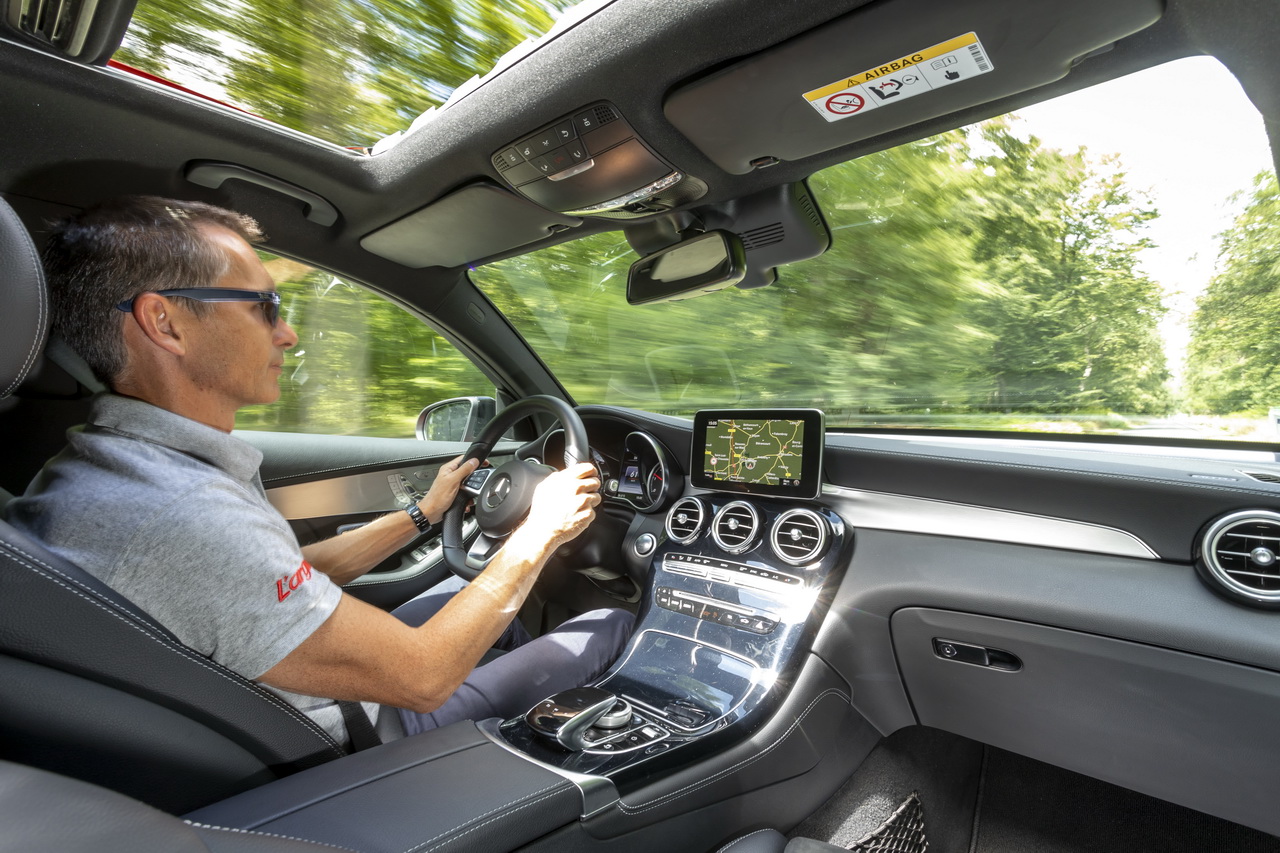 Le Bmw X4 20d 2018 D 233 Fie Le Mercedes Glc Coup 233 220d