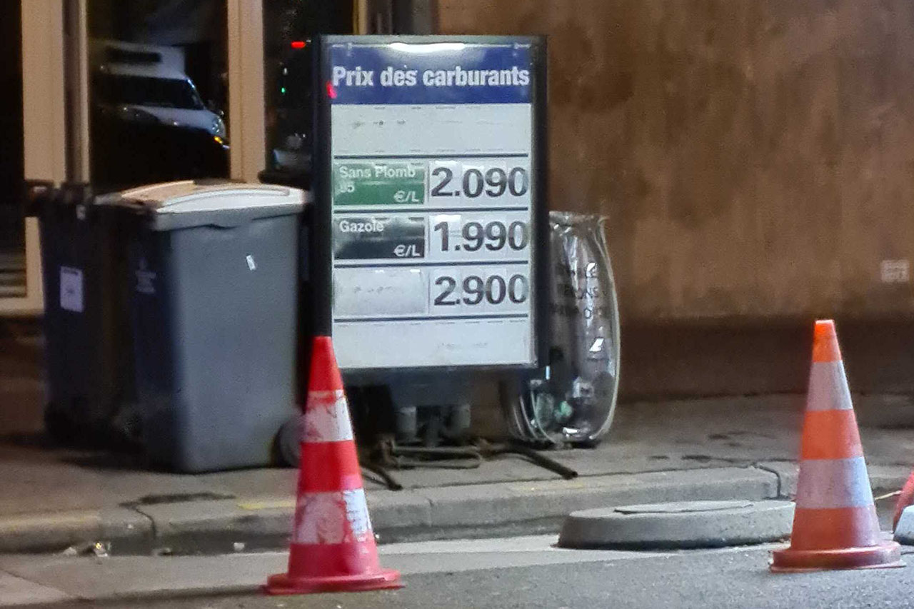 fuel price 2 €