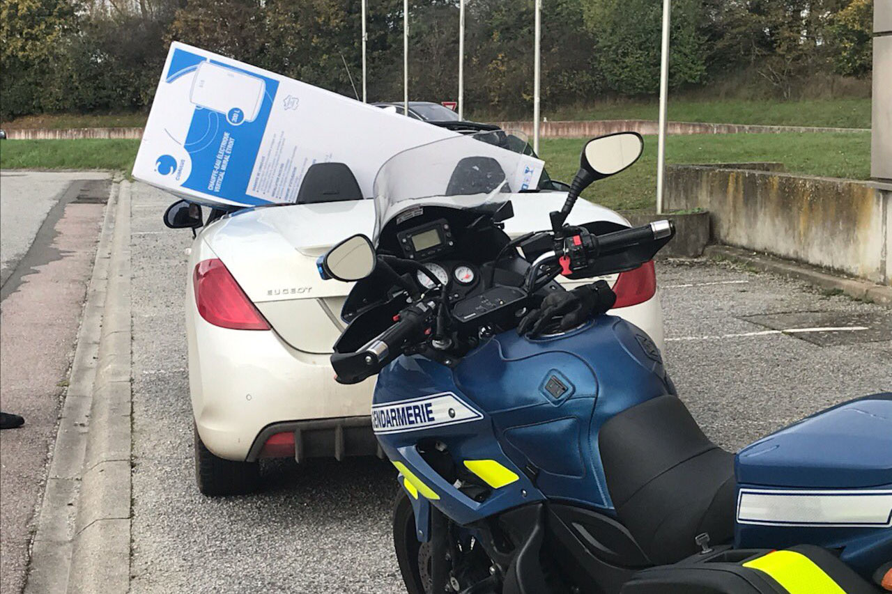 Une Peugeot 308 CC qui déménage !