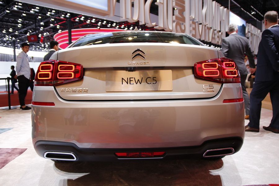 Remplacante Citroen C5 2020 Elle Pourrait S Appeler Citroen C6 Photo 8 L Argus