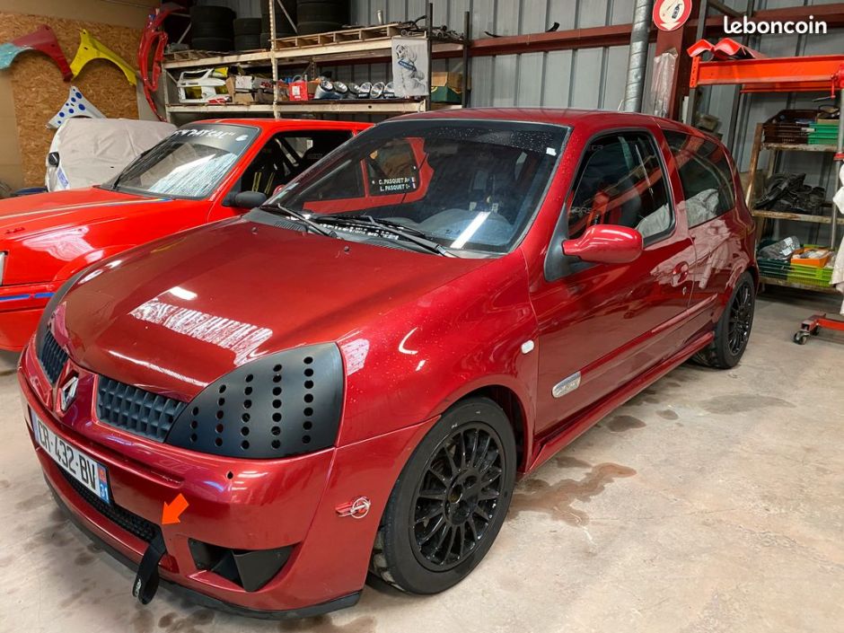 Petites Annonces Les Pepites Du Boncoin Clio 2 Rs Preparee Piste 9 900 L Argus