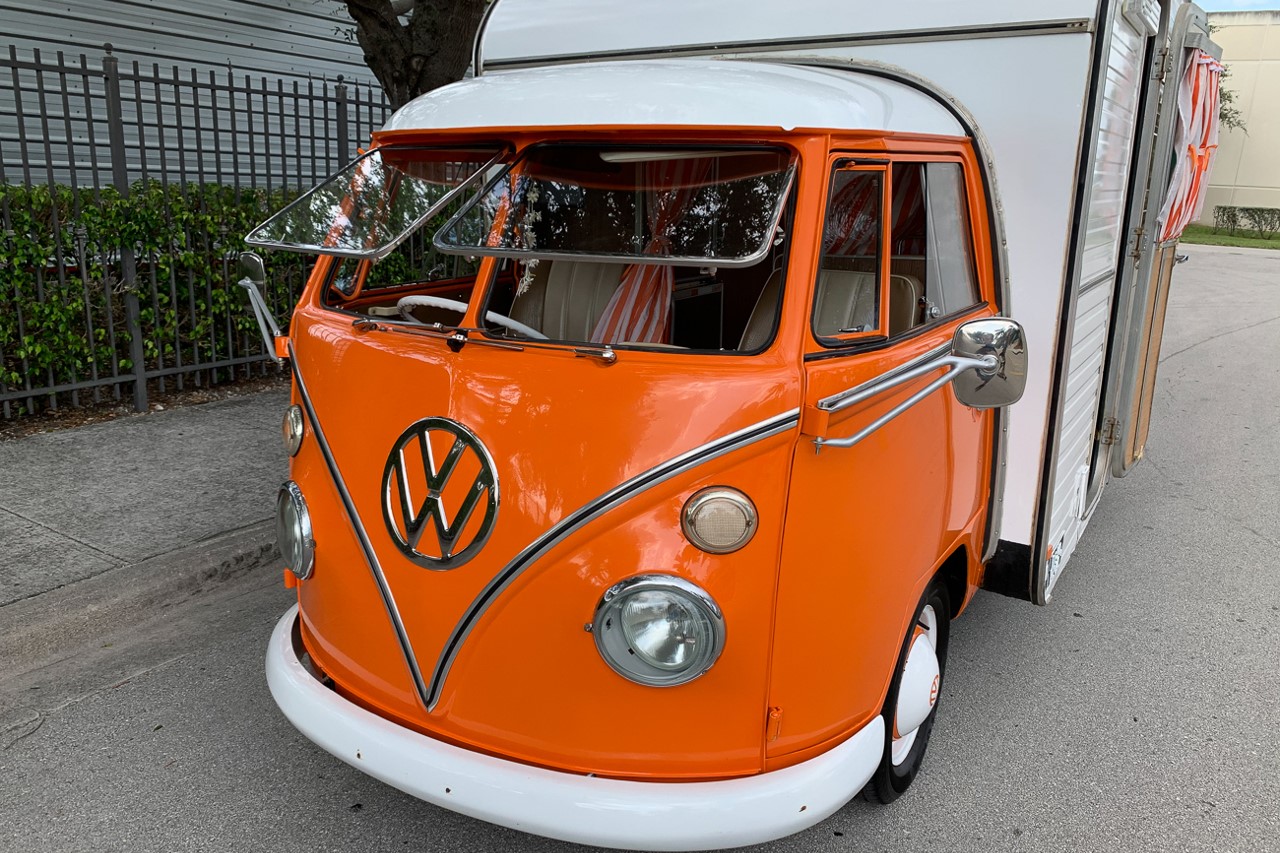 Volkswagen Bus camper split