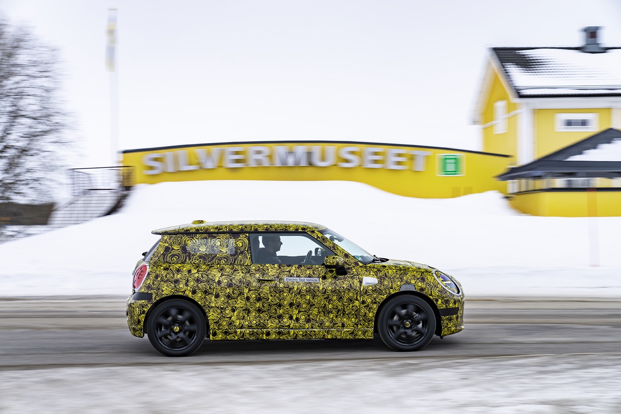 [Image: cooper-ev-camo-d.jpg]