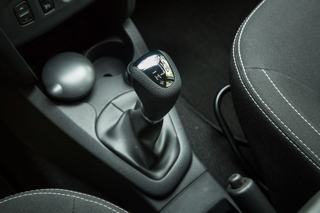 Робот easy'r. Актуатор кпп рено логан робот. Ручка акпп dacia logan 2. Коробка автомат рено сандеро степвей. Ручка мкпп сандеро степвей 2 2022.