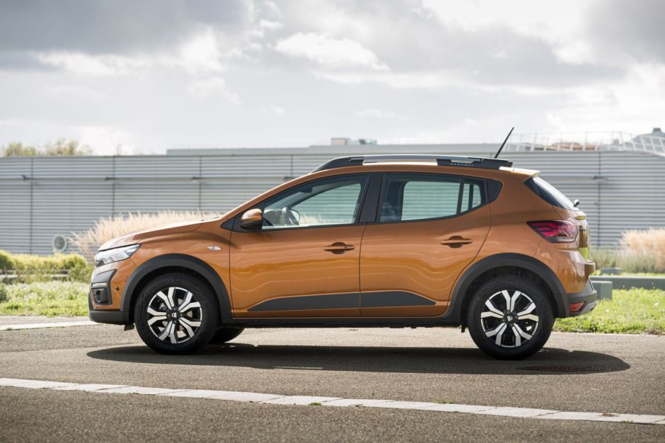 Dacia Sandero Stepway (2021). La nouvelle face à l ...