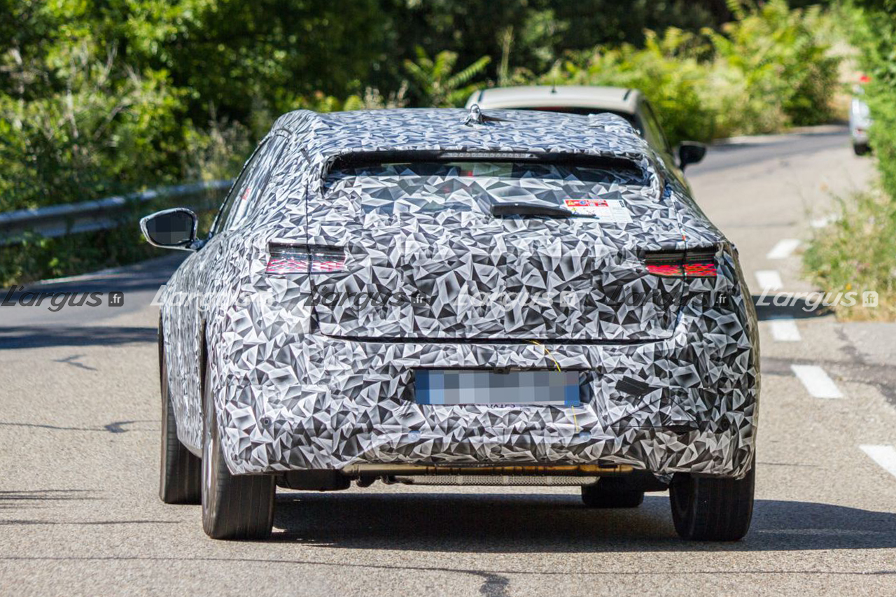 DS4 (2021). La nouvelle berline compacte se dévoile en Espagne - Photo #4 - L'argus