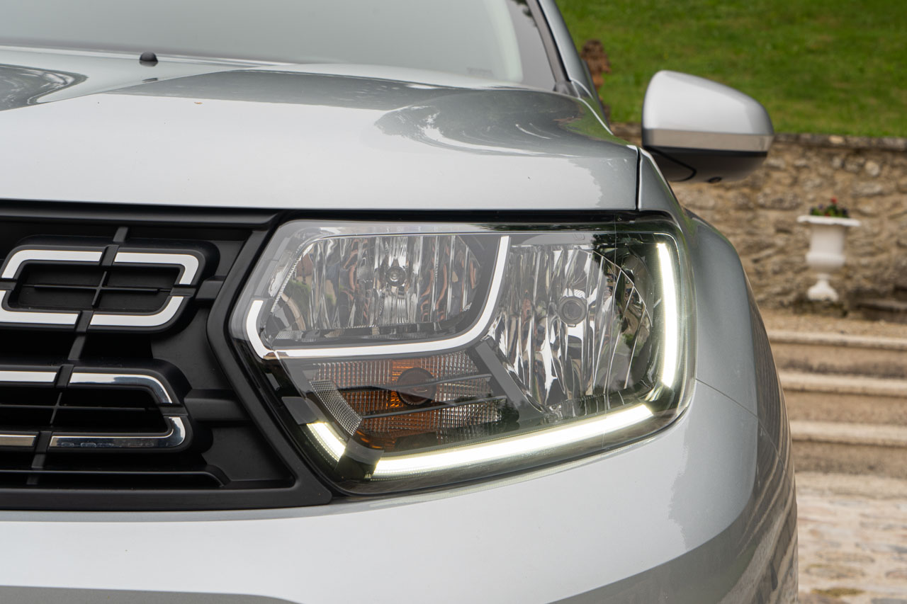 Photo 27 dacia duster 2 phase 1 phare Dacia Duster (2021). Le SUV restylé en vidéo face à l