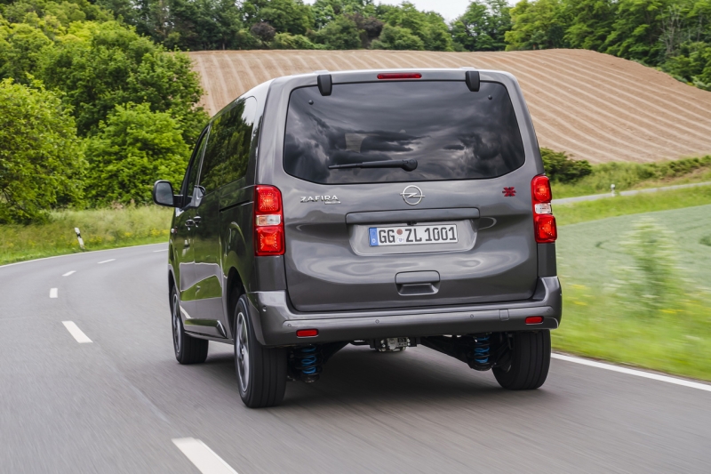 essai-opel-zafira-life-2019-l1-blanc-43.jpg