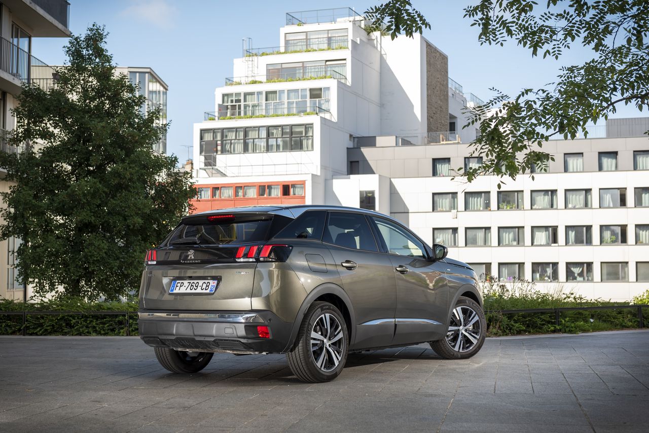 BMW X1 vs Peugeot 3008 : le match des SUV hybrides rechargeables - Photo #91 - L'argus