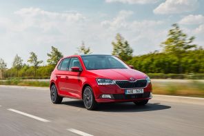 Skoda Fabia 2018 rouge travelling avant droit