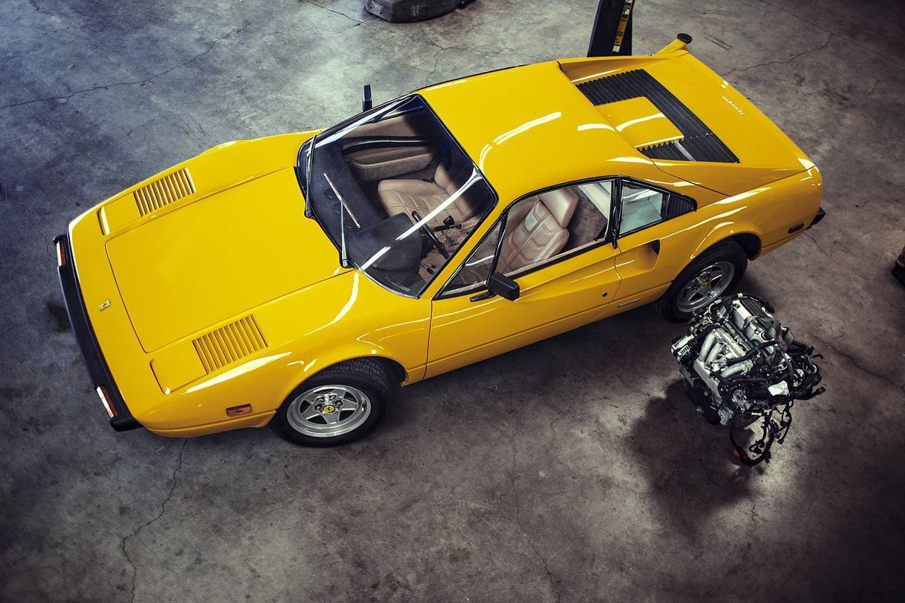 Une Ferrari 308 GTBi à moteur quatre-cylindres Honda suralimenté