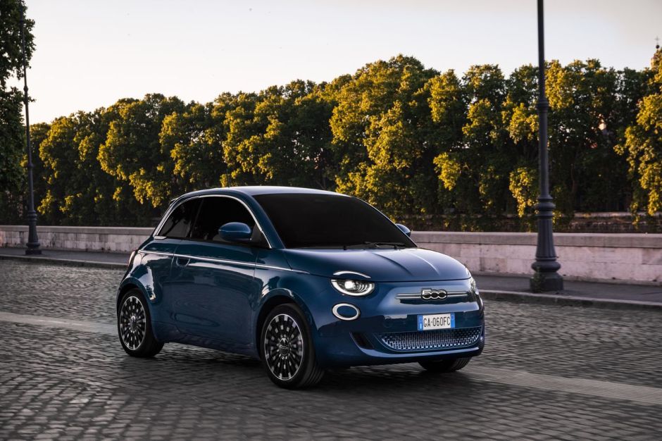 Essai Fiat 500 électrique (2020) notre avis sur la nouvelle 500 Photo 2 L'argus Essai Fiat 500 électrique (2020) notre avis sur la nouvelle 500 Photo 2 L'argus