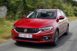 fiat tipo 5 portes rouge