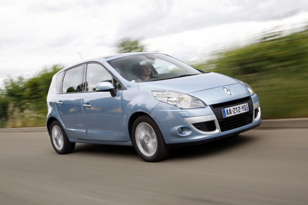 Le Renault Scénic est une valeur sûre sur le marché de l'occasion.
