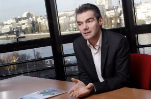 "L'auto ne peut pas se permettre de ne pas innover", Flavien Neuvy
