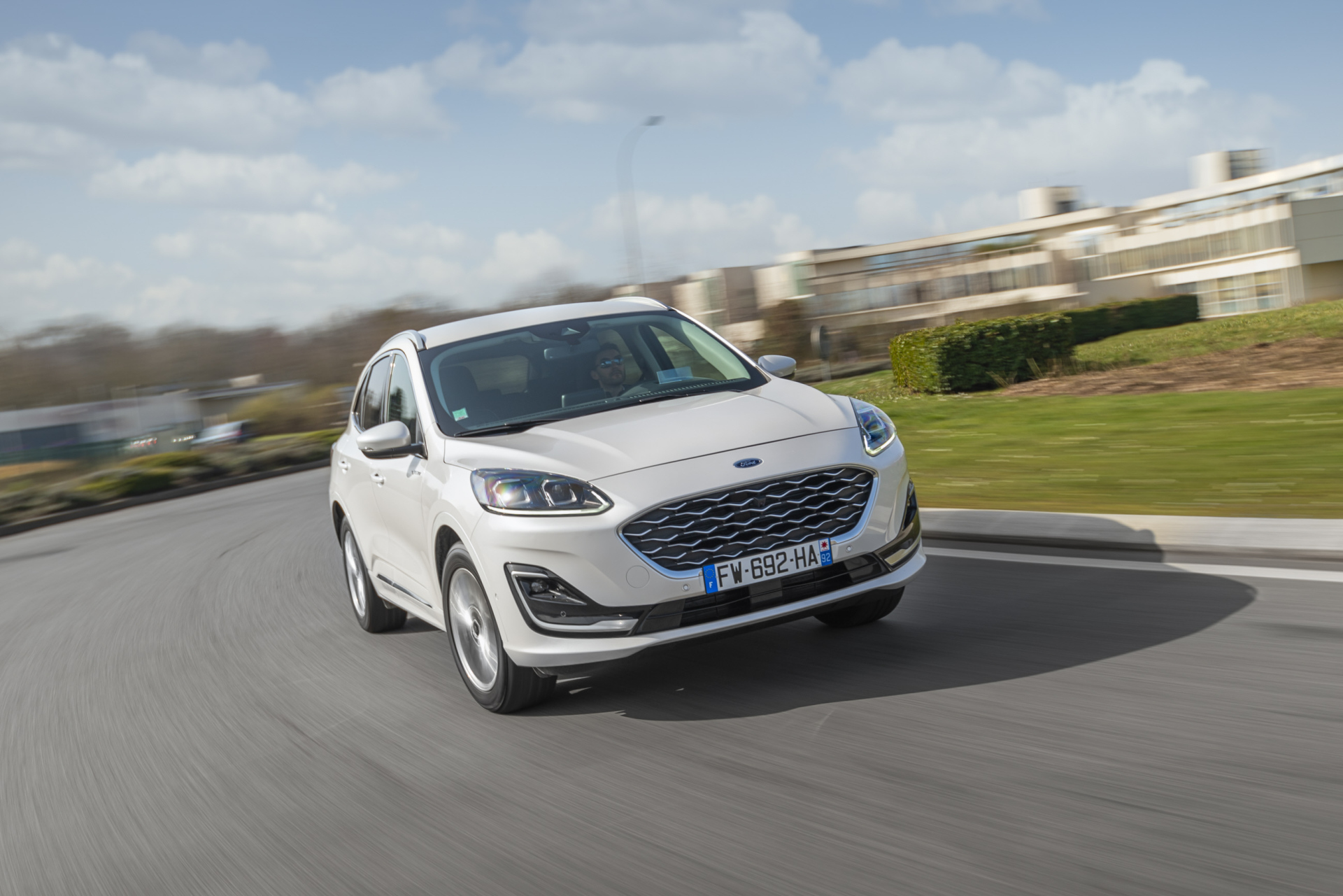 Essai Ford Kuga Hybrid Flexifuel hybride + E85 = solution miracle