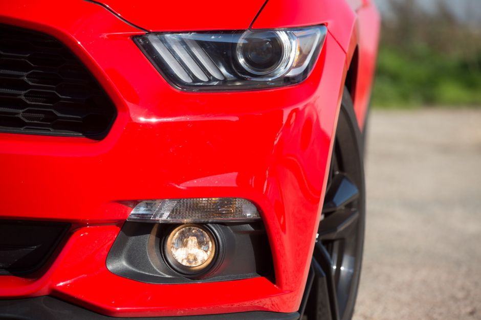 Essai Comparatif Ford Mustang Vs Nissan 370z Des Chevaux