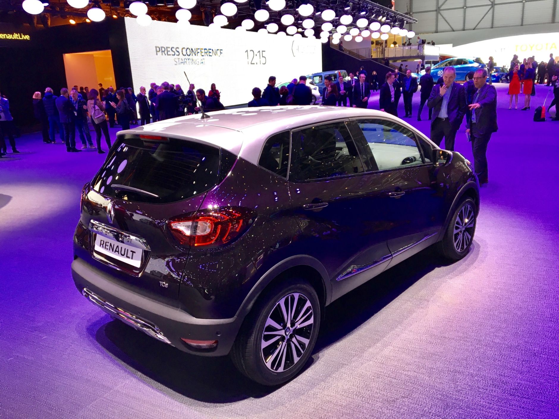 Renault Captur Initiale Paris : le Captur restylé haut de gamme - Photo #1 - L'argus