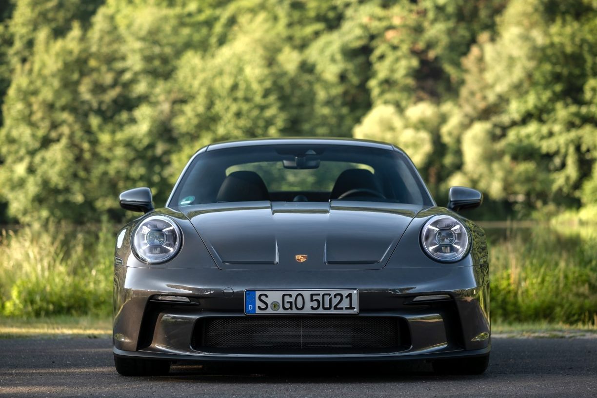 Porsche 911 (2023). La version hybride de la sportive officialisée