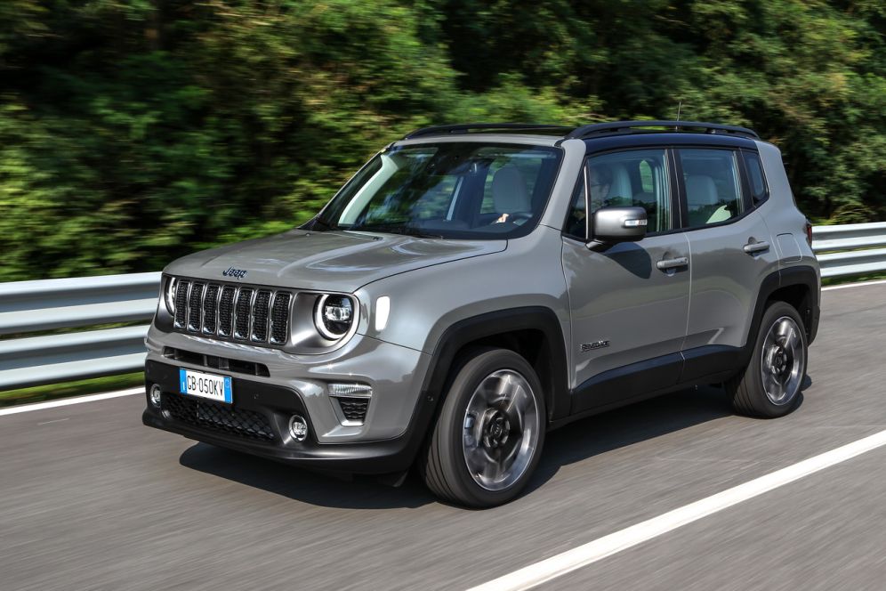 Jeep Renegade 4xe au volant de la Jeep hybride rechargeable