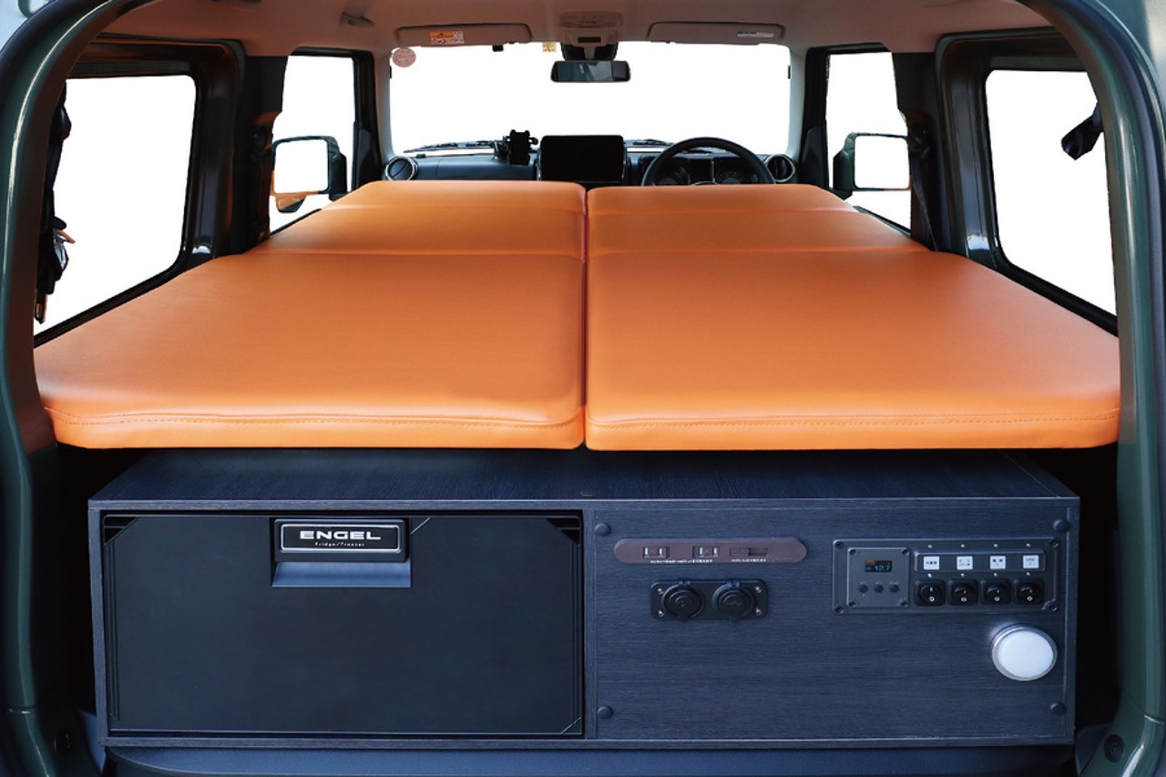 Suzuki Jimny camping box