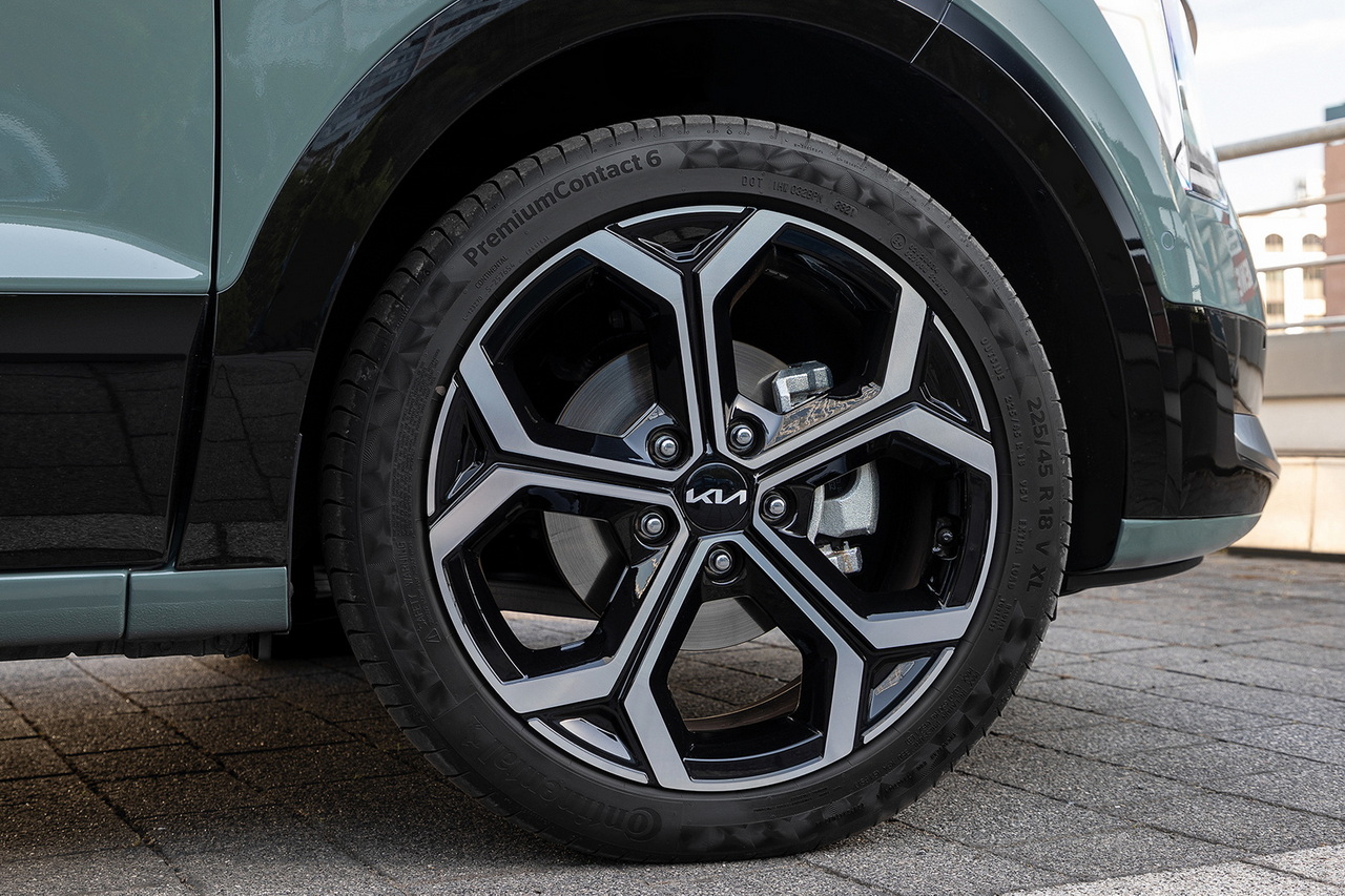Photo 9 Kia Niro hybride 2022 jantes Essai Kia Niro (2022) notre avis sur la version