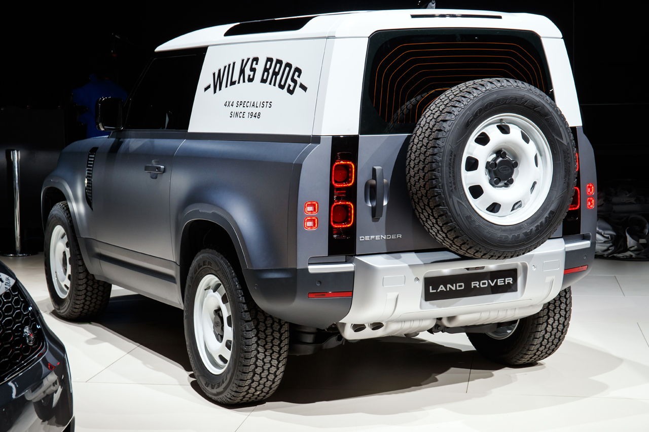 Diaporama et photos Land Rover Defender Hard Top le 4x4 en mode utilitaire L