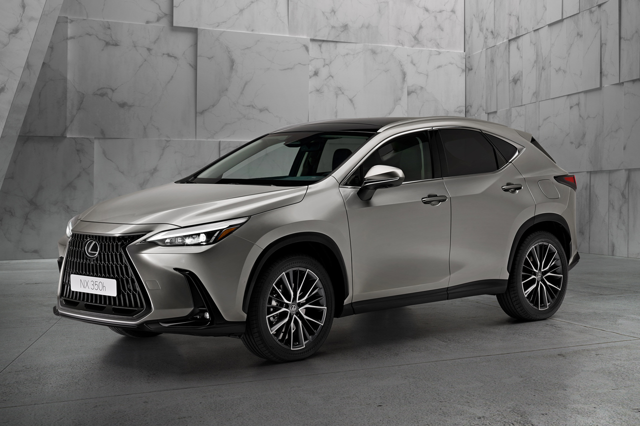 Lexus Nx 21 A Bord Du Premier Suv Hybride De Lexus