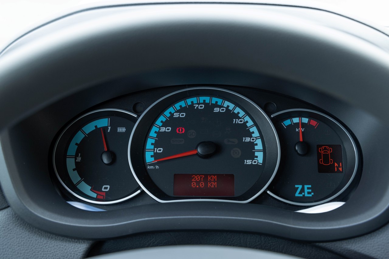 renault master e-tech interior